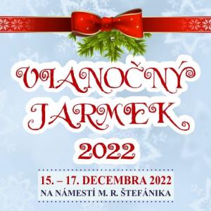 Vianočný jarmek na Námestí M. R. Štefánika v Myjave.